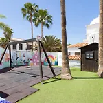 Private Garden Two Bedroom At Fairways Club Appartement