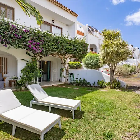 Private Garden Two Bedroom At Fairways Club Appartamento